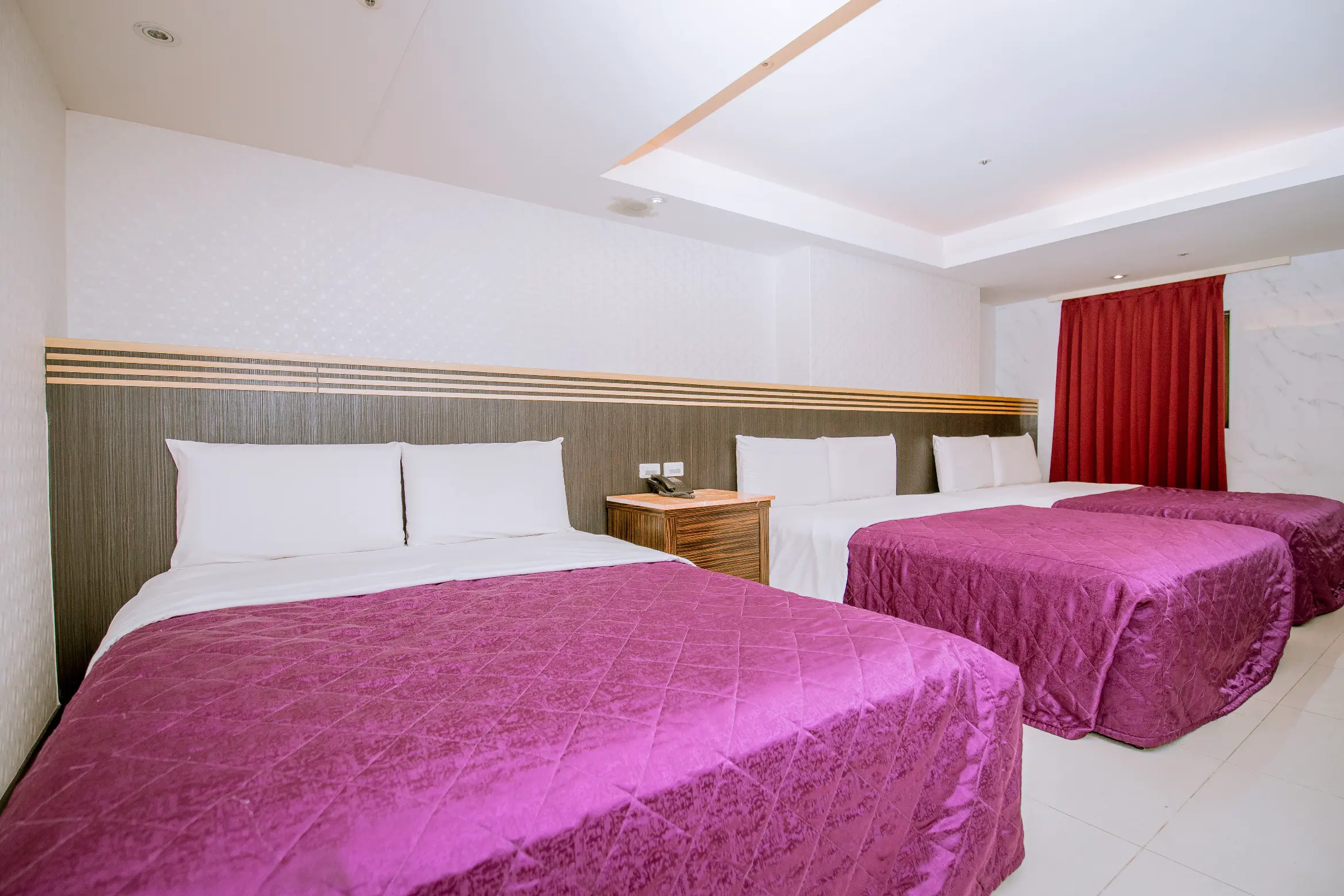 承緻六人客房 DX3D